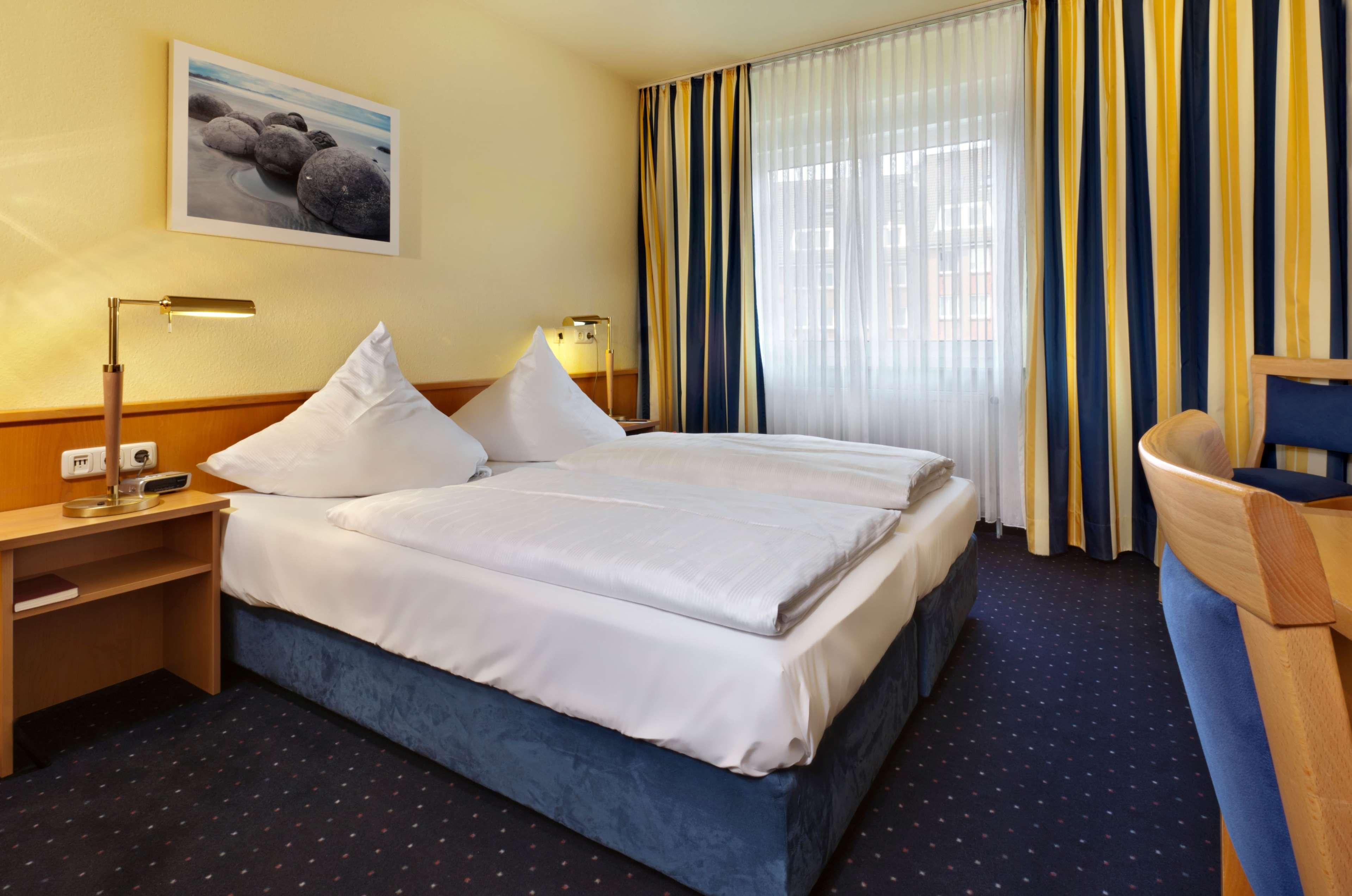 Tryp By Wyndham Aquamarin 3*