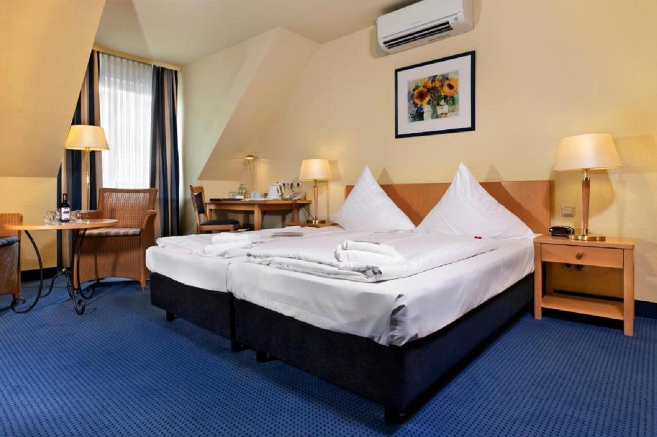 Tryp By Wyndham Aquamarin Hotel 3*